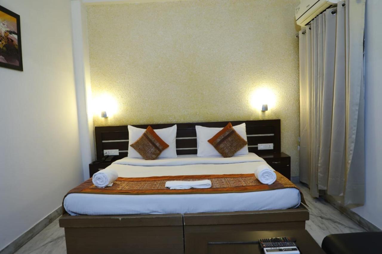 Hotel Tara Palace By Goyal Hoteliers Agra (Uttar Pradesh) Exterior foto