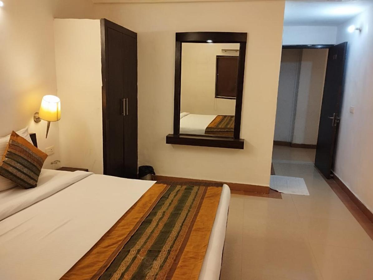 Hotel Tara Palace By Goyal Hoteliers Agra (Uttar Pradesh) Exterior foto