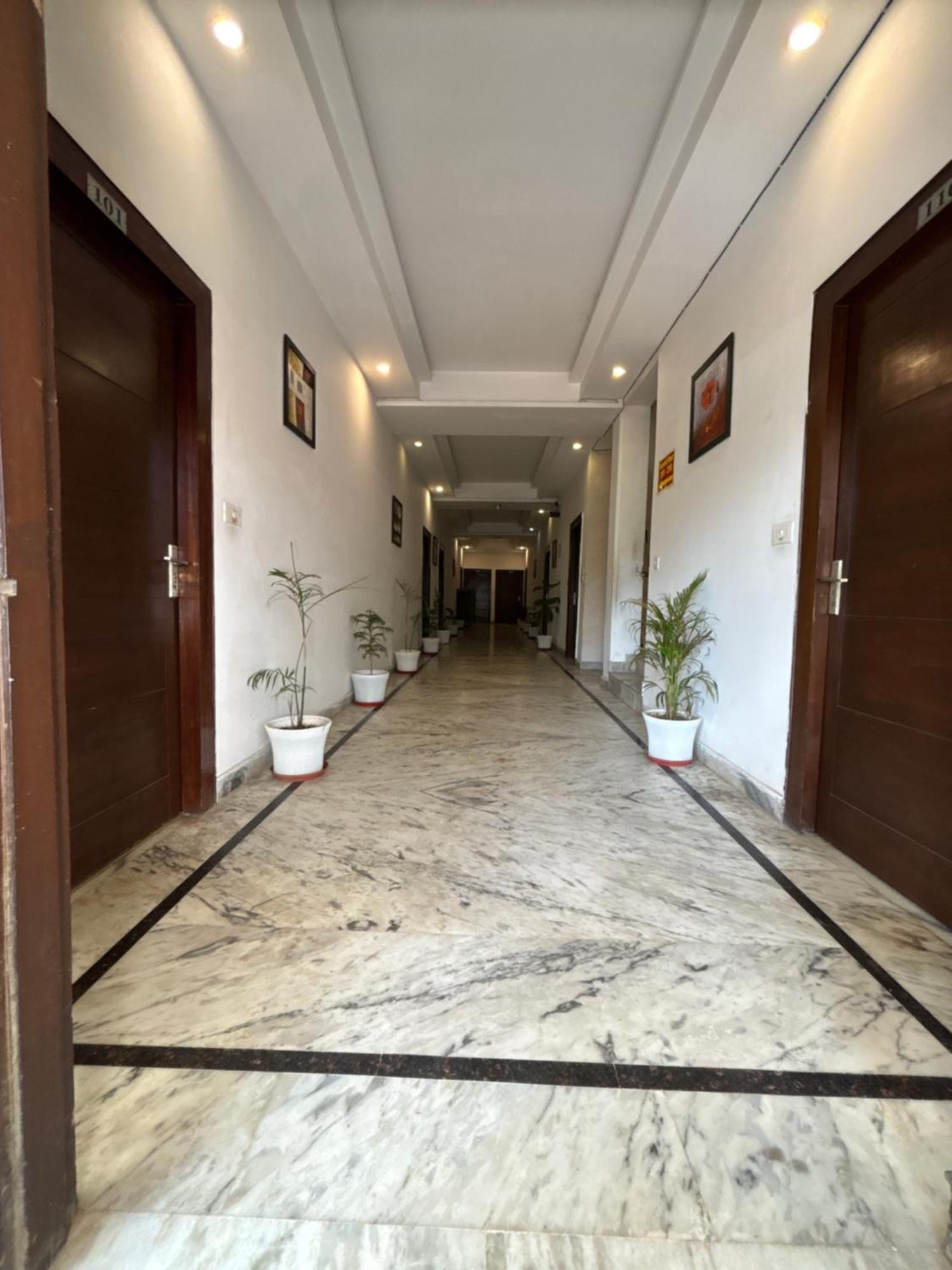 Hotel Tara Palace By Goyal Hoteliers Agra (Uttar Pradesh) Exterior foto